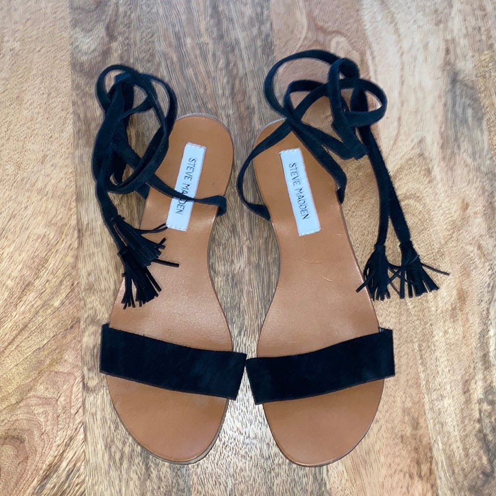 Steve Madden tie wide strap sandals